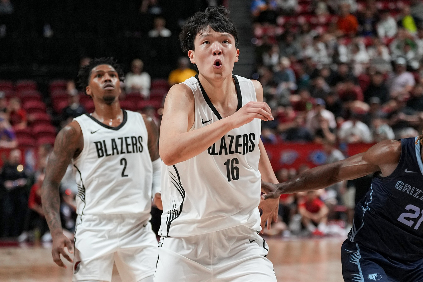 杨瀚森大敌来临！下一场迎战23+12蓝领中锋，上赛季打了67场首发