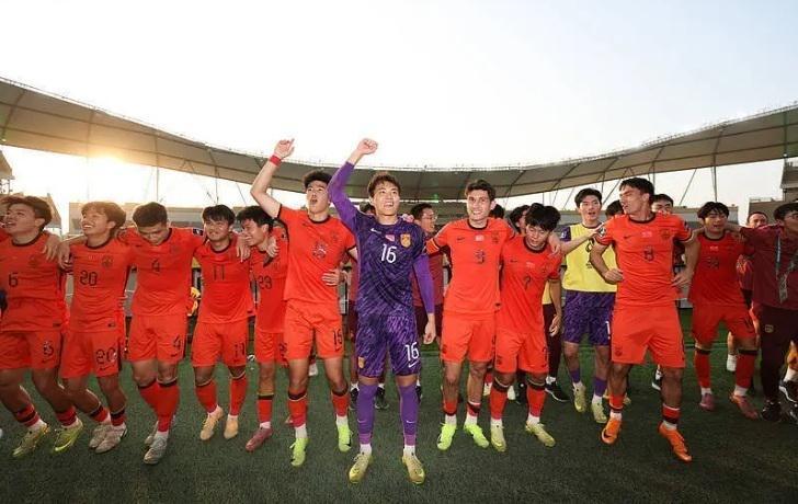 华体会体育平台-中国足球22年最重要一战！U23国足冲击3大纪录，李昊或封神