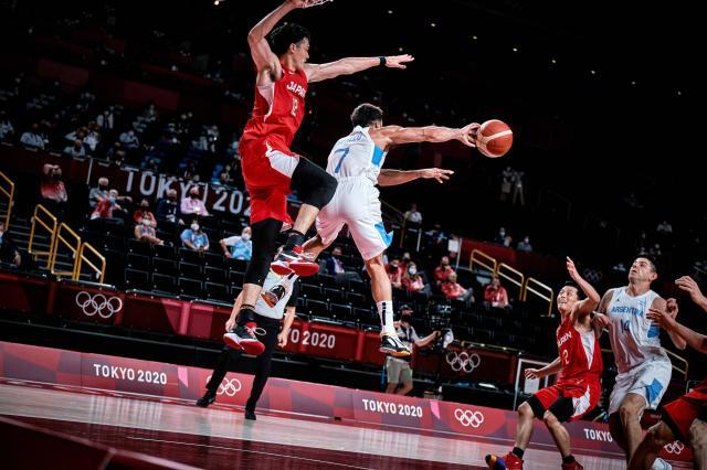 华体会综合平台入口-妖卫准三双 老钻石23+10！阿根廷压哨挺进八强